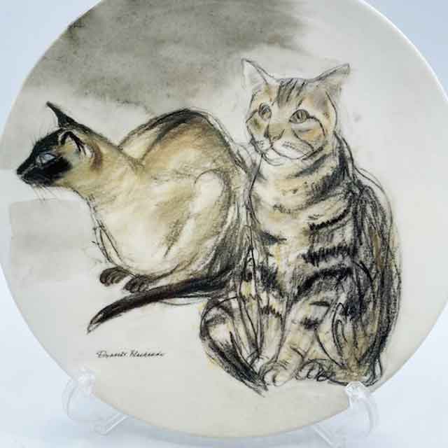 ロイヤルドルトン エリザベス・ブラックアダー 猫の絵皿プレート Puskas & Tigger