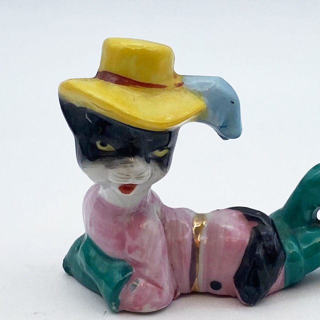 長靴を履いた猫 フィギュリン 黄色の帽子　1950年代頃の日本製　里帰品