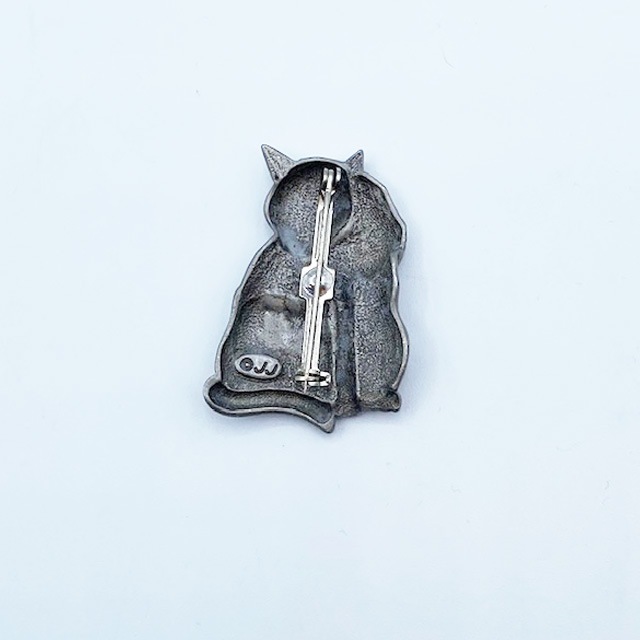 JJ Jonette 猫のヴィンテージブローチ　 毛繕いをする猫 ピューター製