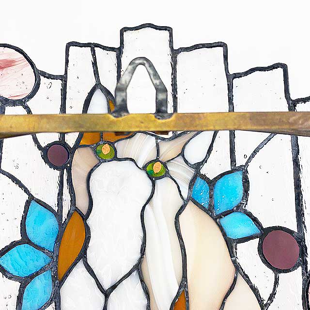 壁掛け 猫灯り」 剱持敬子 茶ぶち猫のステンドグラスアートのランプ