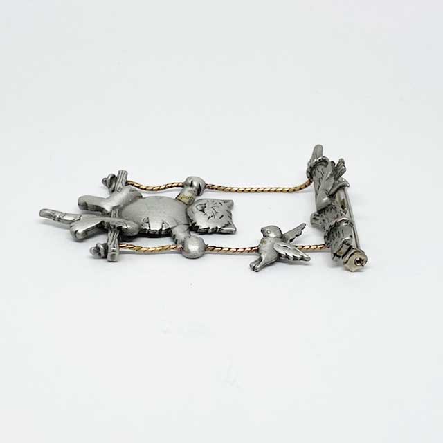 JJ Jonette ブランコにのる猫のブローチ ジェイジェイ シルバートーン