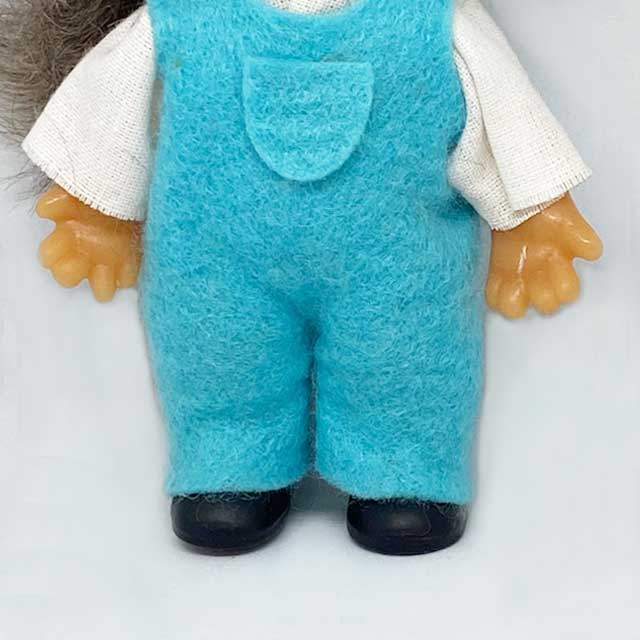 東ドイツ DDR 時代の猫型ラバードール ファー付き ハンドペイント