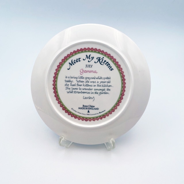 エインズレイ レズリー・アン・アイボリー猫の絵皿 Meet My Kittens 7月ジェマ