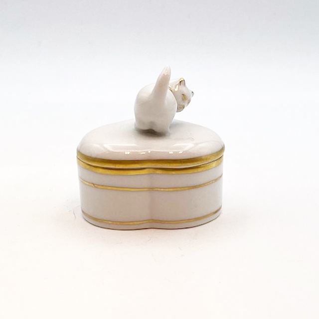 ヘレンド 猫ののったハート型のボン二エール 小物入れ 1992年