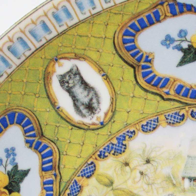 ダンバリーミント レズリー・アン・アイボリー猫の絵皿　Tursday's Kitten