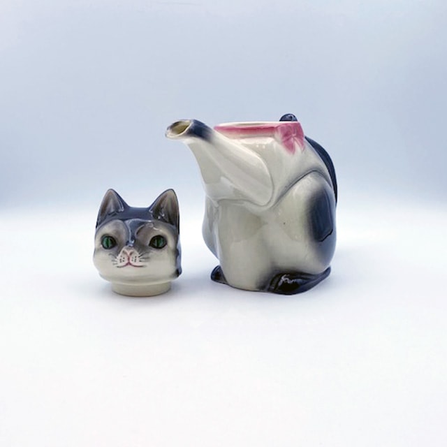 ドイツ Cortendorf ハチワレ模様の猫のティーポット 1950年代前後 TIM
