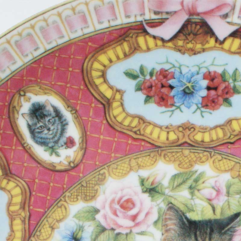 ダンバリーミント レズリー・アン・アイボリー猫の絵皿 Friday's Kitten