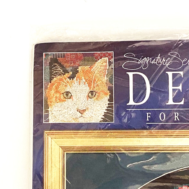 レズリーアイボリー 猫のクロスステッチ(ニードルポイント)キット Becky on Hexagons