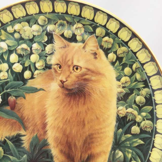 ダンバリーミント レズリー・アン・アイボリー猫の絵皿 Cats Among the Flowers DANDELION IN HELLEBORES