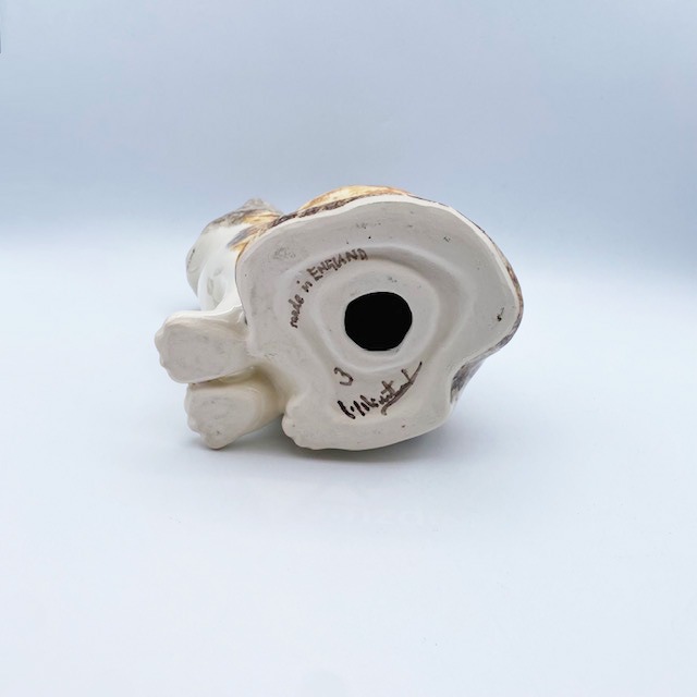 ウィンスタンレイキャット 明るめの茶色のお座り三毛猫ちゃん　サイズ3