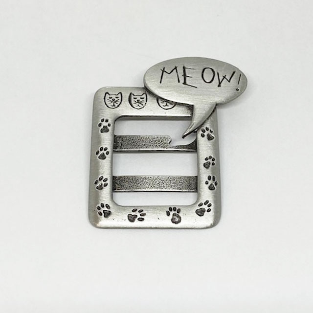 JJ Jonette 吹き出し付猫のフレームのブローチ　