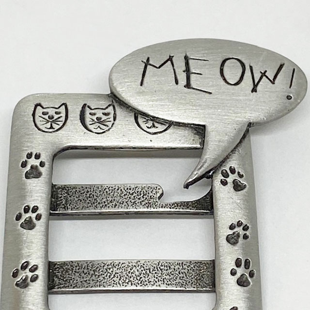 JJ Jonette 吹き出し付猫のフレームのブローチ　