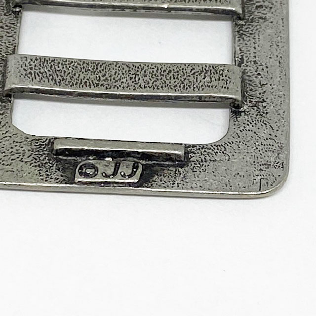 JJ Jonette 吹き出し付猫のフレームのブローチ　