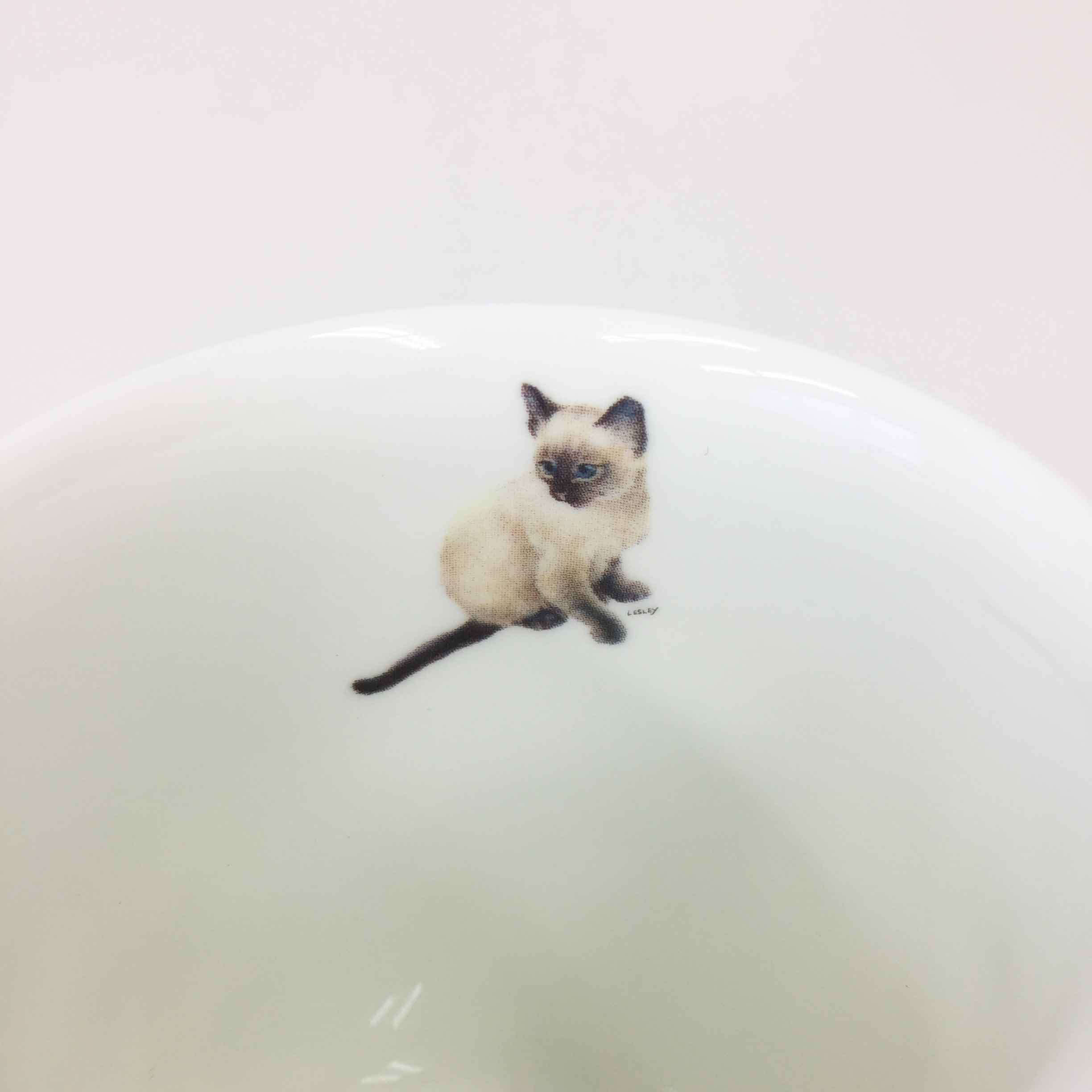 ダンバリーミント レズリー・アン・アイボリー猫のマグカップ　Lesley's Cats #06