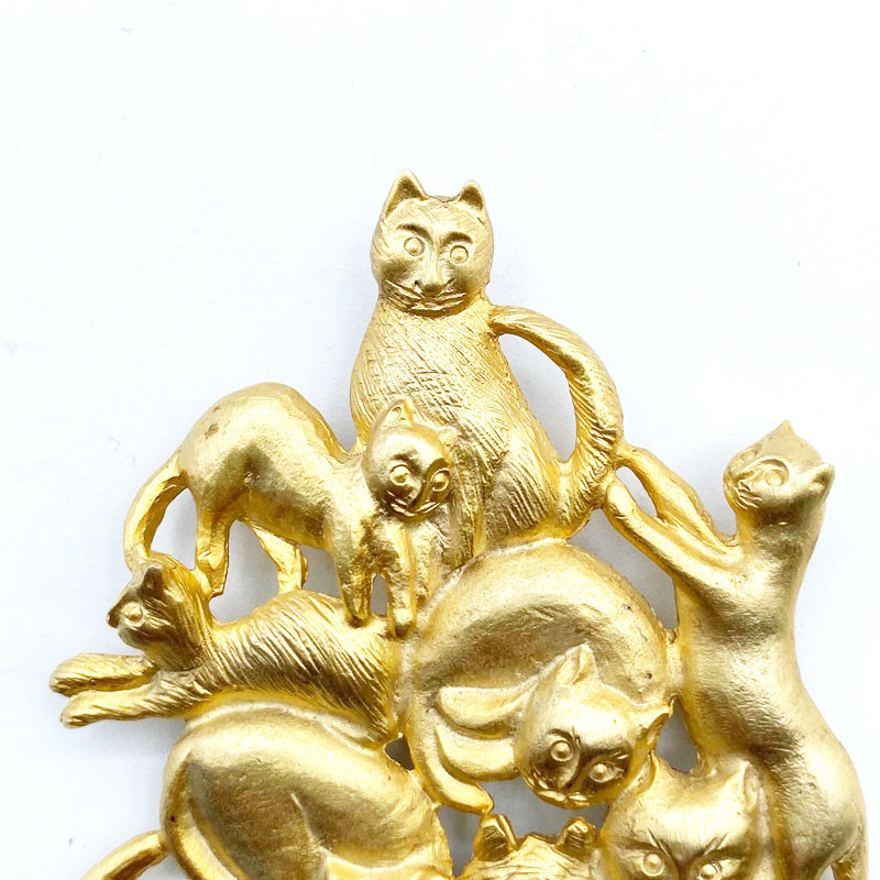 9匹の猫のヴィンテージブローチ ゴールドトーン