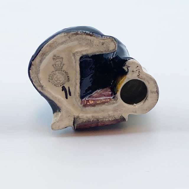 ロイヤルドルトン　フィギュア　ブラック　ラブラドール Amazon.co.jp: Veronese Design 3 3/4インチ ブラック