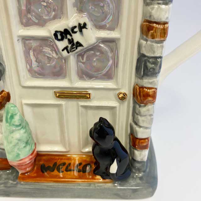 ティーポッタリー スウィンサイドセラミック 黒白猫のいるお家型ティーポット イギリス製