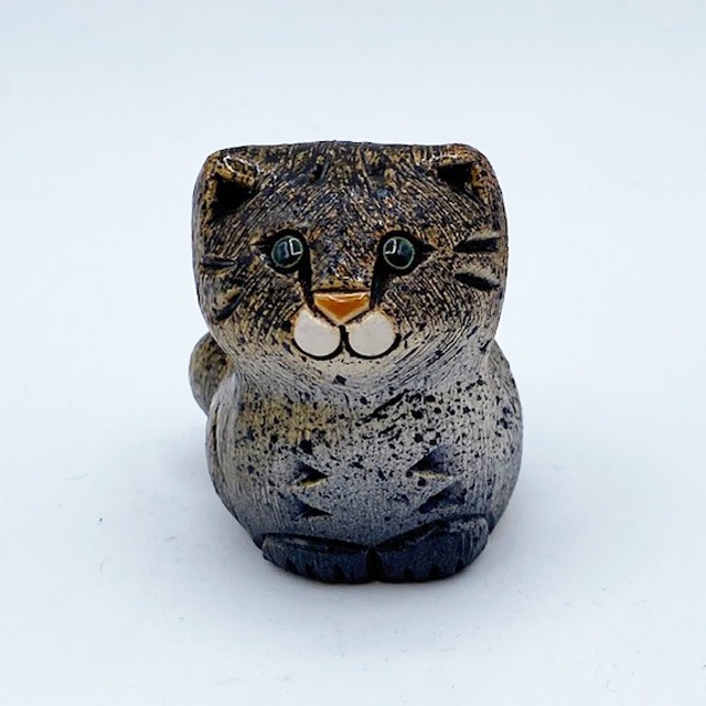 DeRosa デ・ローザコレクション 手のサイズのブラウントラ猫 アーテサニア・リンコナダ