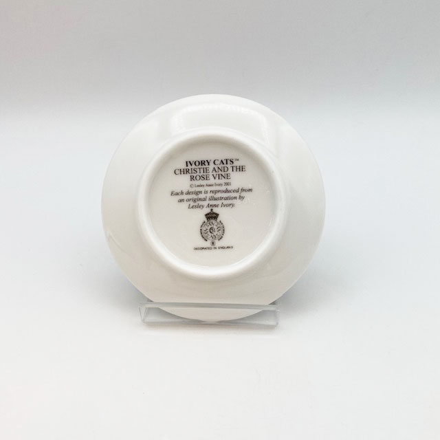 ロイヤルウースター猫のミニ絵皿 CHRISTIE AND THE ROSE VINE