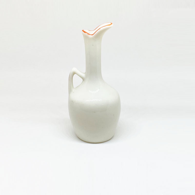 クレステッドチャイナ BLACK GOOD LUCK CATのミニジャグ 歩く赤いリボンの黒猫 1900年代初期