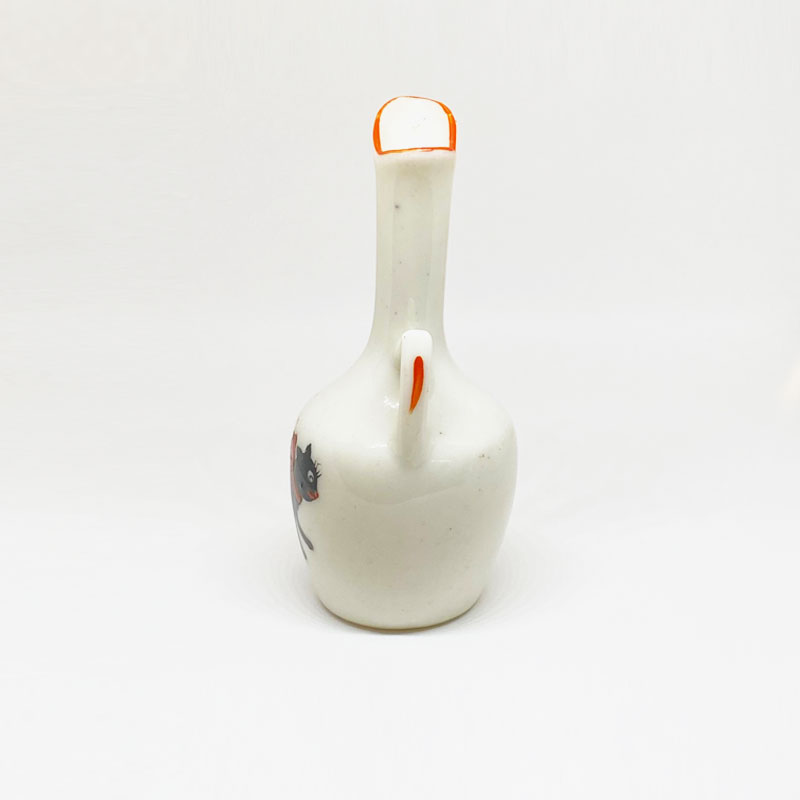 クレステッドチャイナ BLACK GOOD LUCK CATのミニジャグ 歩く赤いリボンの黒猫 1900年代初期