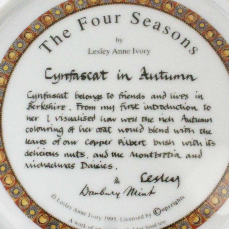 ダンバリーミント レズリー・アン・アイボリー猫の絵皿 The Four Seasons Lynfascat in Autumn
