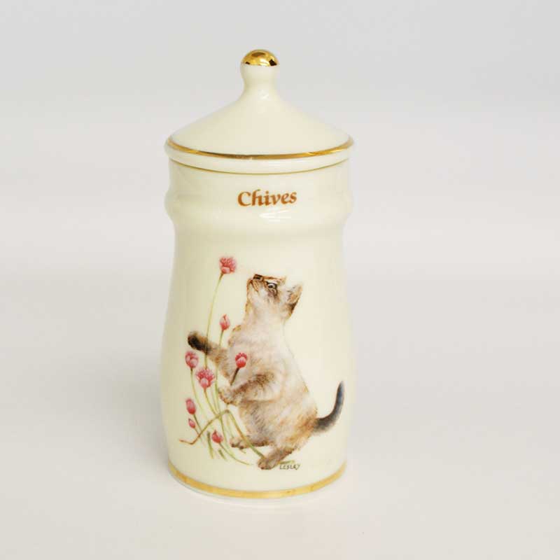 ダンバリーミント レズリー・アン・アイボリー猫のスパイスジャー チャイブ/ マウマウ