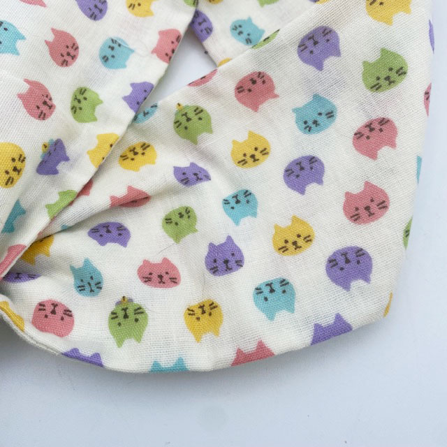 カラフル猫の顔のダブルガーゼ生地　保冷ネックスカーフ　酷暑対策　My Cotton　ハンドメイド