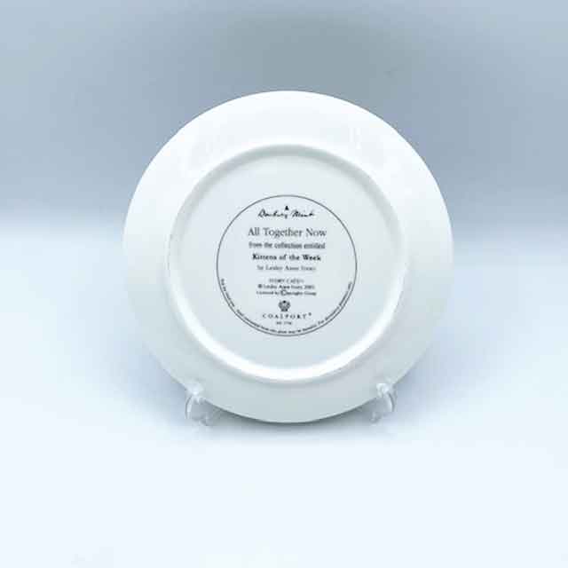 ダンバリーミント レズリー・アン・アイボリー猫の絵皿 All Together Now コールポート