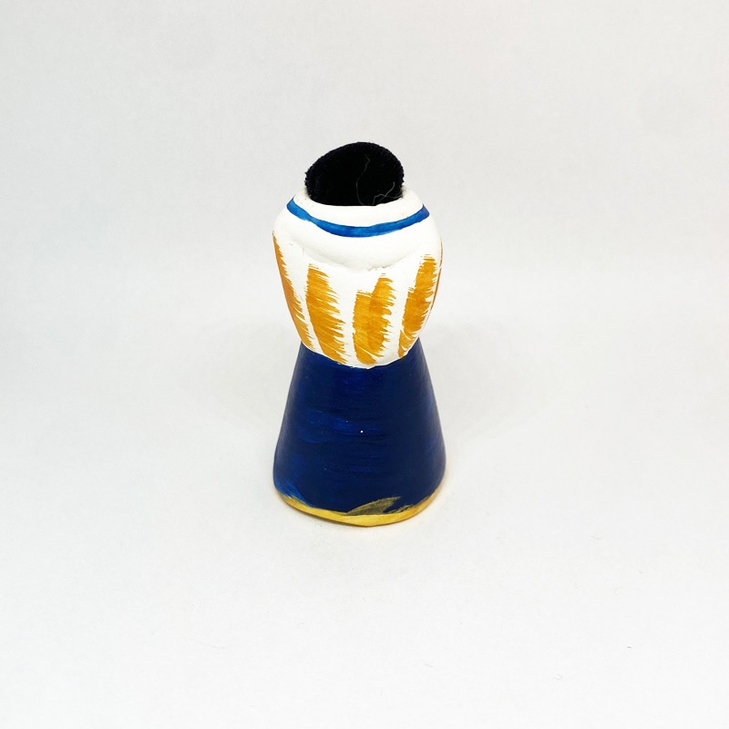 メリーフィールドポッタリー 編み物をする茶トラ猫のピンクッション素焼きの猫の針山　Merryfield Pottery