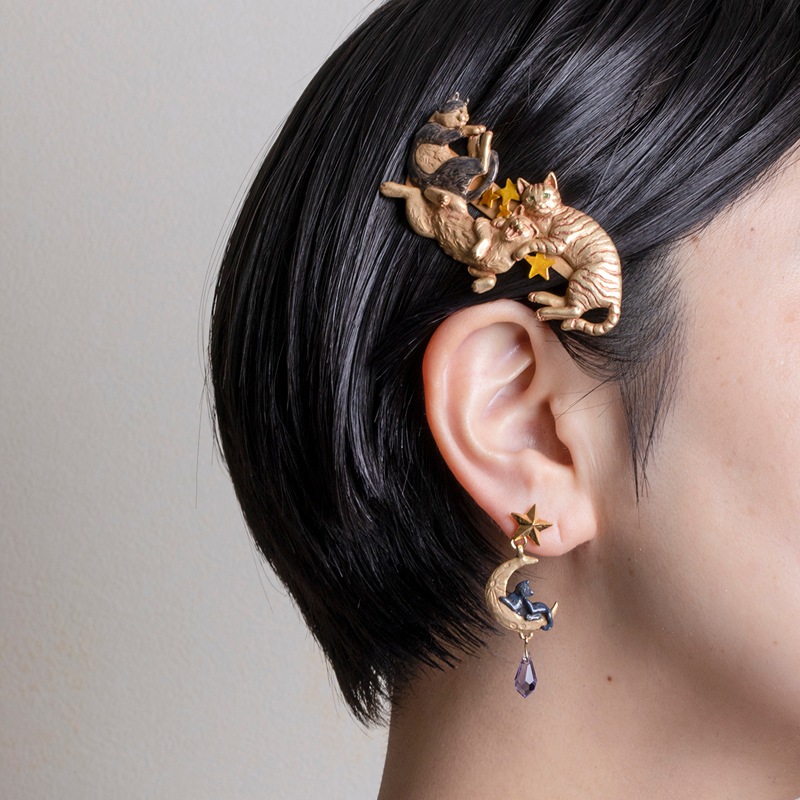 4F フィーアエフ　猫のバレッタ　髪留め　夢の中バレッタ In Cat's Dream　日本製