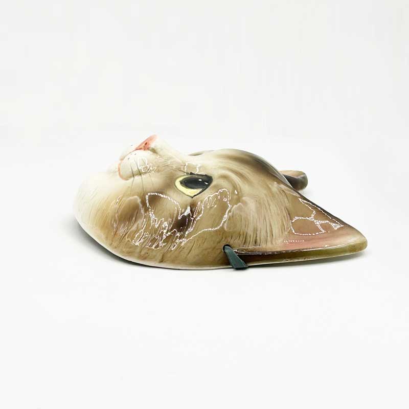 陶器製の猫顔マスク キジトラ白猫 ウォールアート おそらく1980年代の日本製