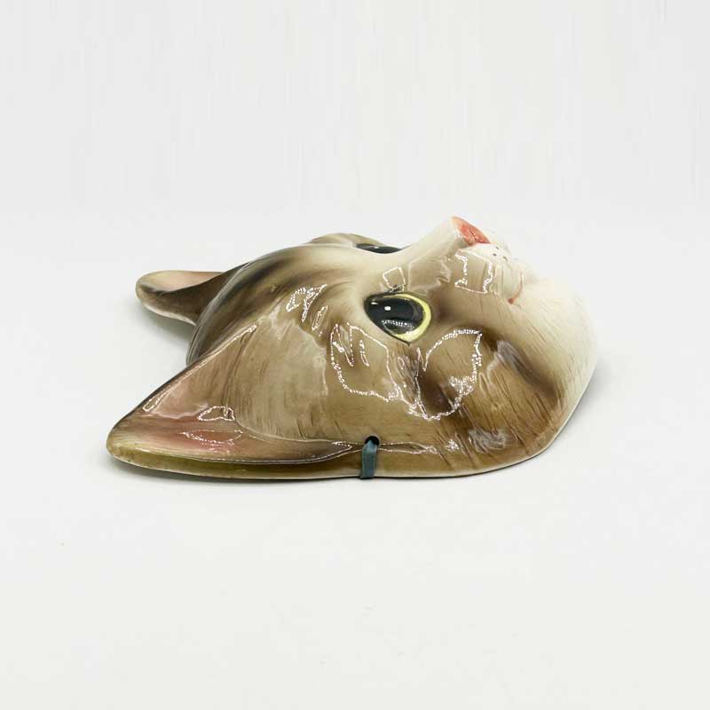 陶器製の猫顔マスク キジトラ白猫 ウォールアート おそらく1980年代の日本製