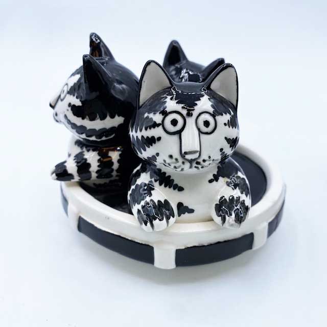 クリバンキャット 3匹の猫のクッキージャー 日本製ハンドペイント B