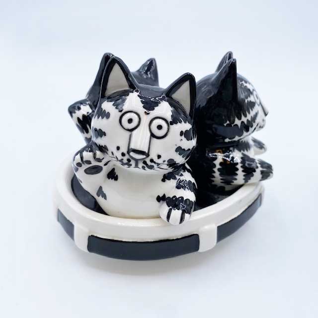 クリバンキャット 3匹の猫のクッキージャー 日本製ハンドペイント B