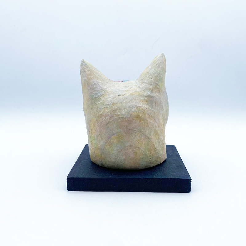 くみん 木彫りの猫「デヴィッド・ミャウイ」頭像 一木造ハンドクラフト ステージ付き