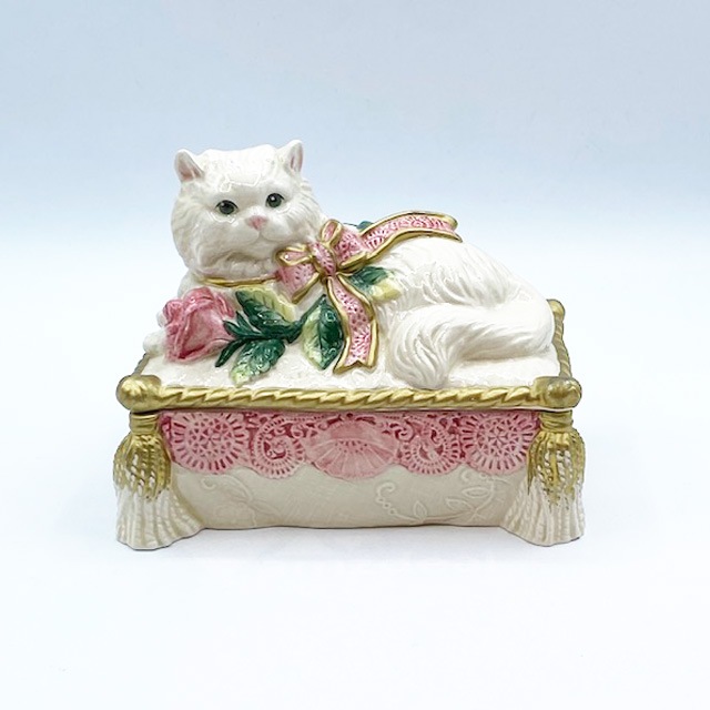 フィッツ＆フロイド 白猫ちゃんとバラの小物入れ　バターディッシュ？ Fitz & Floyd Essentials