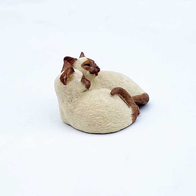 シェラット＆シンプソン 猫フィギュリン 寄り添う2匹のシャム猫