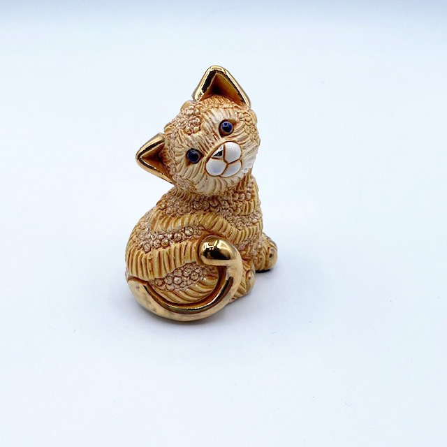 DeRosa デ・ローザコレクション 見上げるオレンジ茶トラ子猫 アーテサニア・リンコナダ