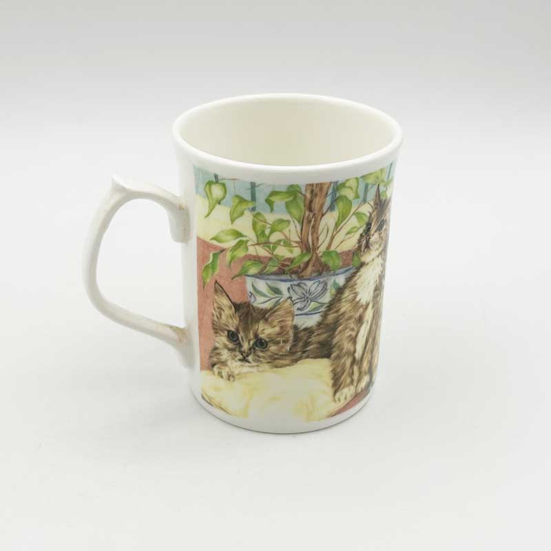 DUCHESS　ダッチェス  猫柄のマグカップ　PILLOWTALK　イギリス製ボーンチャイナ