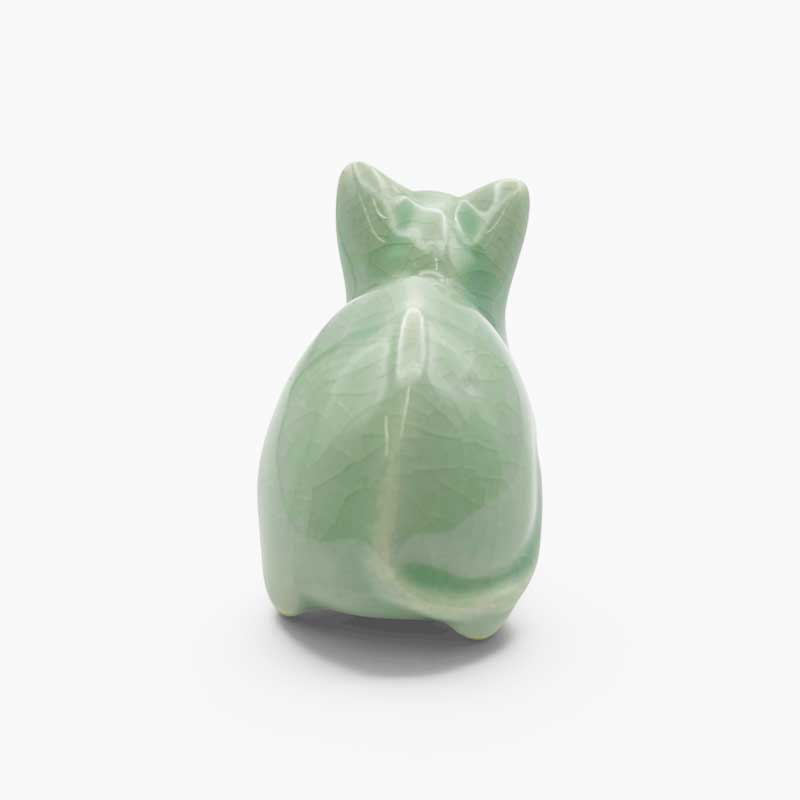 ヴィンテージ青磁の猫　1980年代のアジア製？