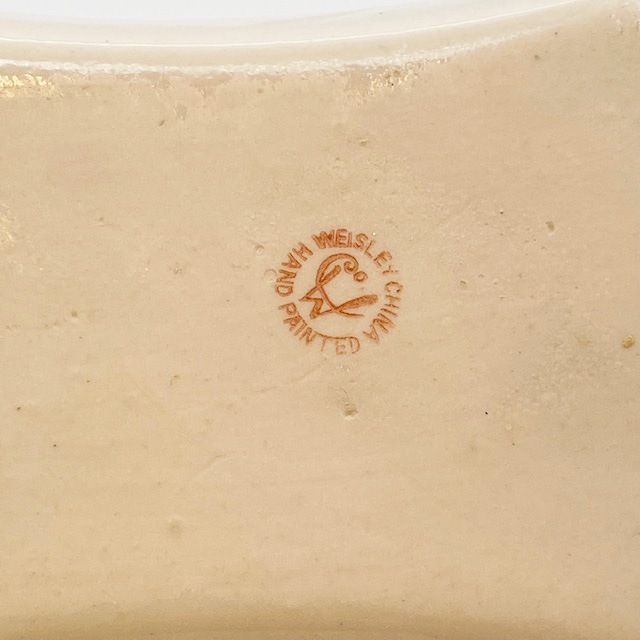 リボンを付けた猫ちゃんと薔薇の絵のピンディッシュ アクセサリートレイ 1930年頃アンティーク