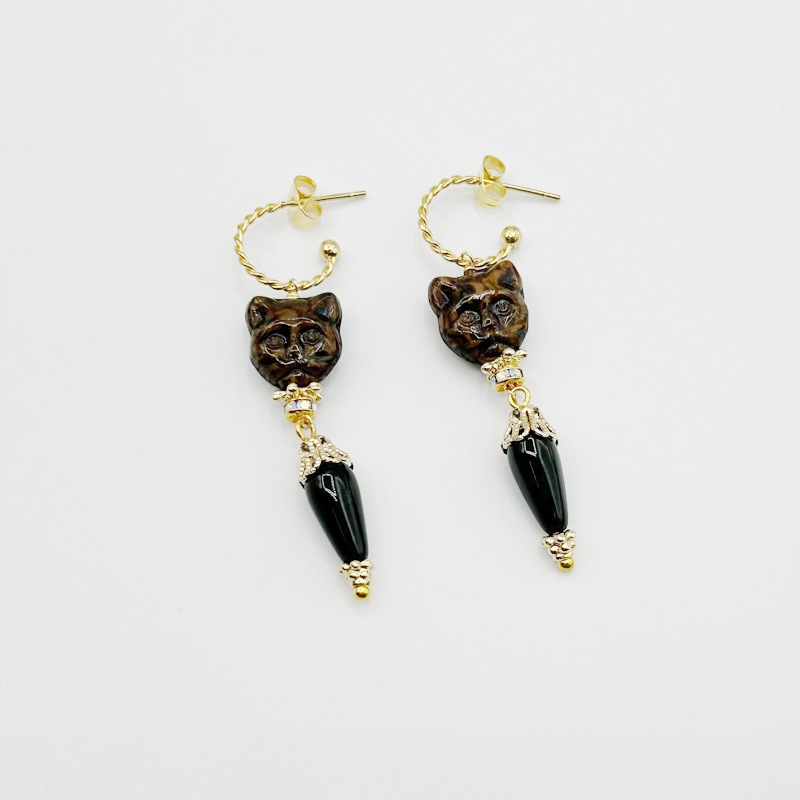 専用です☆猫さんとチェコビーズとオニキスのピアス　他5品 サビ猫色のチェコビーズの猫ピアス Yukie Takahashi TIM & SAILOR