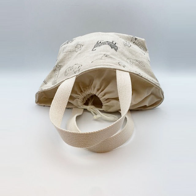 ゆるい猫イラスト柄のきんちゃく風トートバッグ　ハンドメイド布バッグ My Cotton