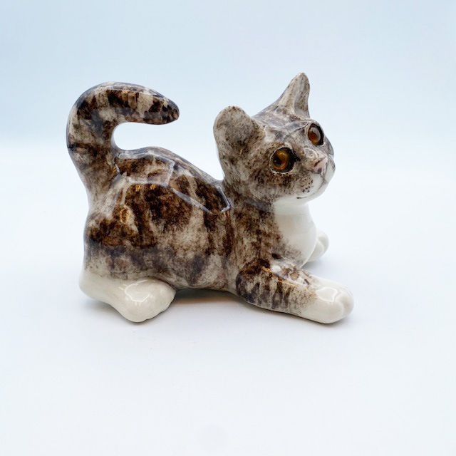 ウィンスタンレイキャット ケンジントンキャット　じゃれる猫 サバトラ白猫　サイズ2