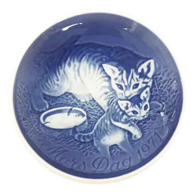 有名ブランド デンマークのBING 猫のプレート & GRONDAHL(ビングオー