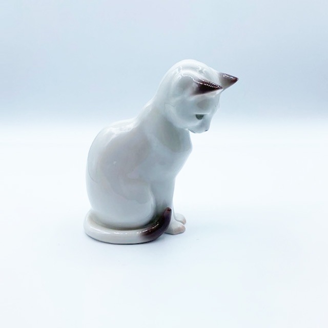 Bing & Grondahl ビングオーグレンダール お座り猫　Sitting Cat 2476番 1970-1983年