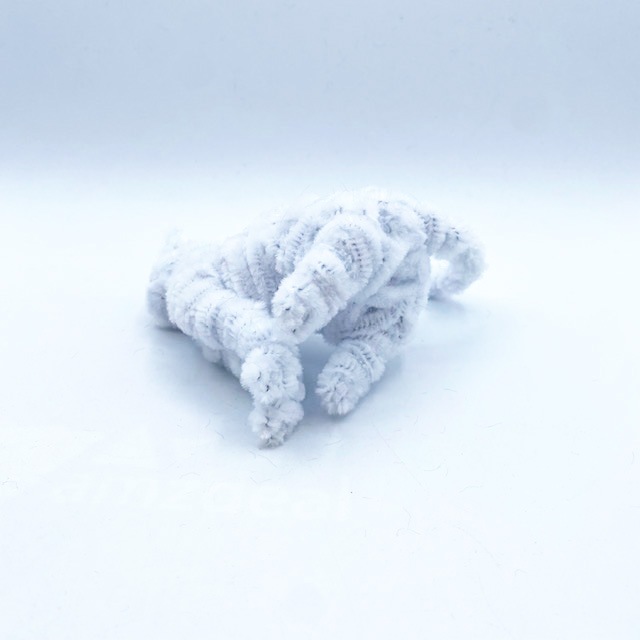 マークン・ネコガスキー　お座りモール白猫ちゃん　ブルーアイズ　