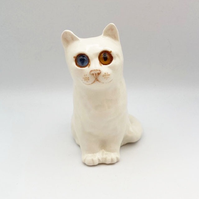 ウィンスタンレイキャット　ケンジントンキャット　白猫　オッドアイ　サイズ1 ウィンスタンレイキャット オッドアイの白猫 サイズ1 ケンジントン