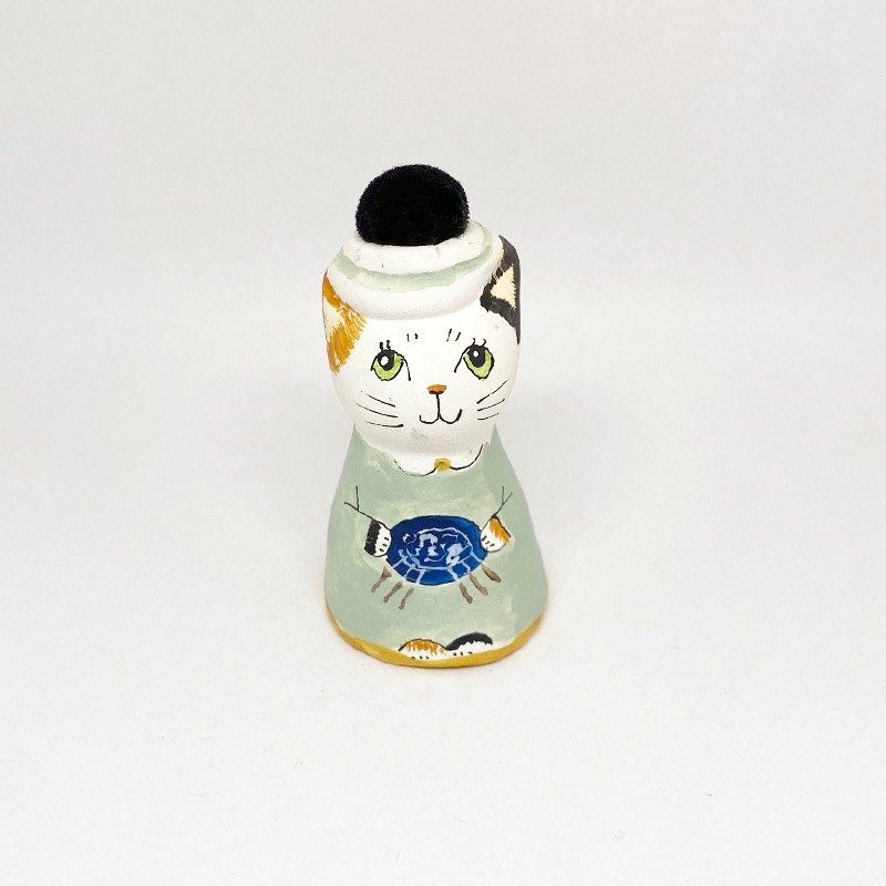 メリーフィールドポッタリー レース作りをする三毛猫のピンクッション素焼きの猫の針山　Merryfield Pottery